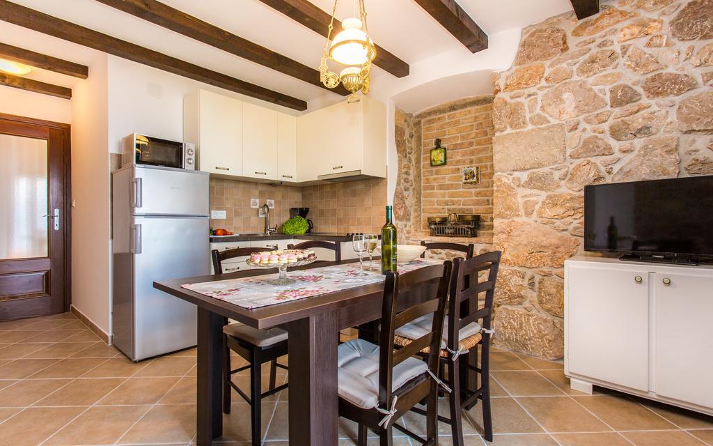 Apartman Bonaca Vrbnik Exteriér fotografie