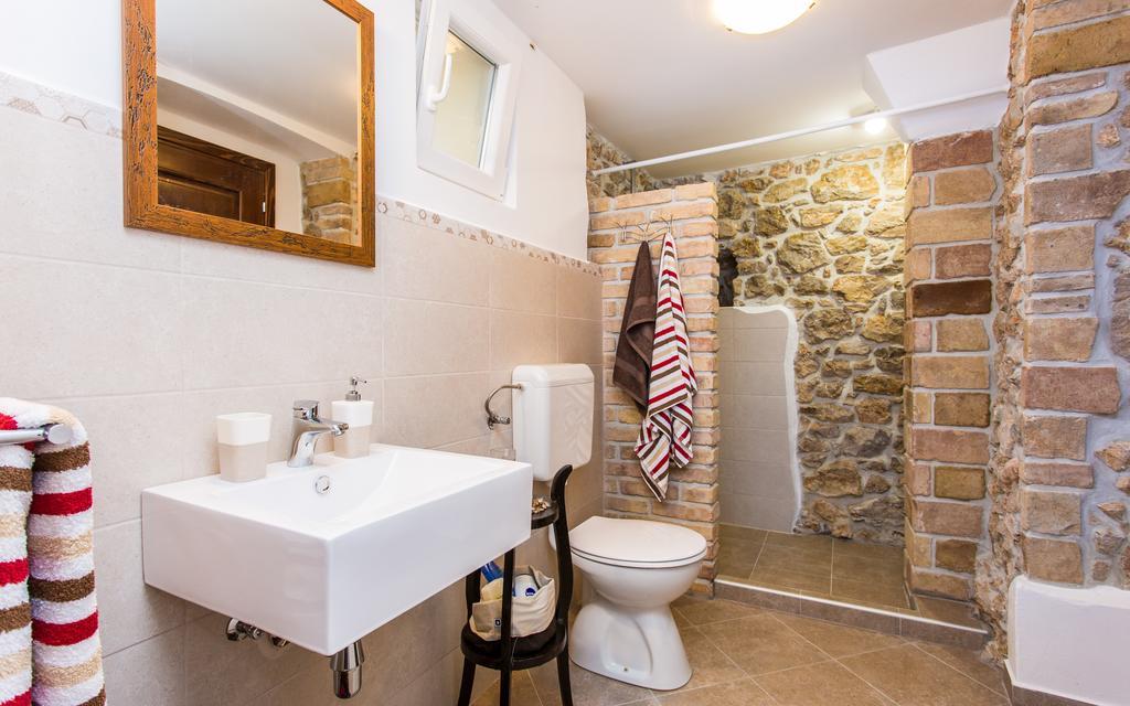 Apartman Bonaca Vrbnik Exteriér fotografie