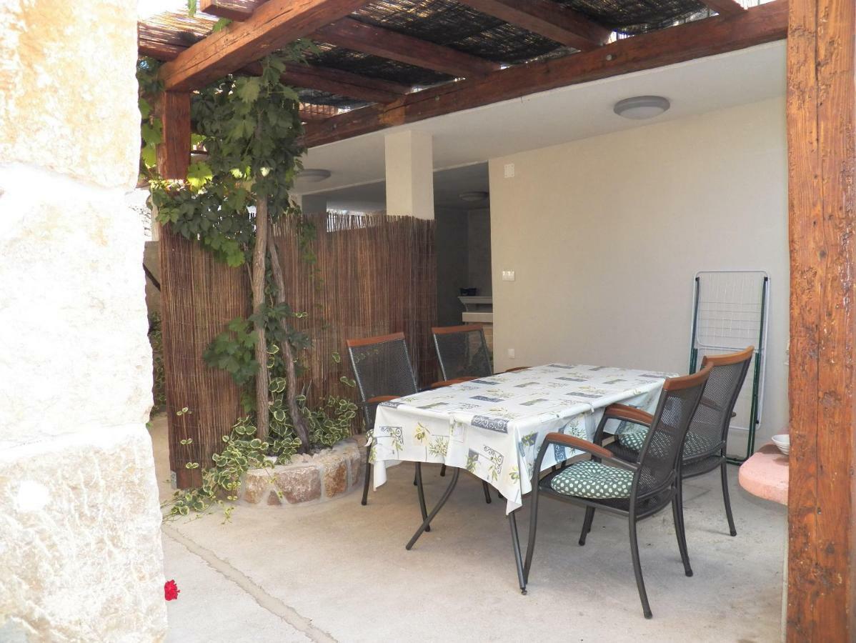 Apartman Bonaca Vrbnik Exteriér fotografie